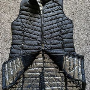 Women’s Large, black, long Omni- heat Columbia Vest